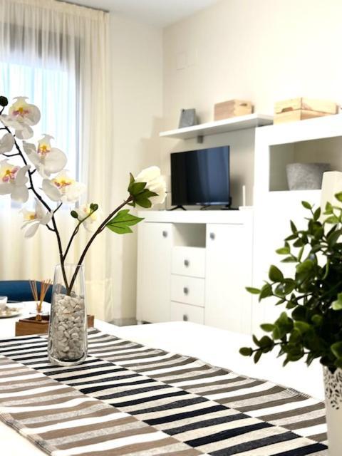 Apartamento Puerta Cerrada Écija Esterno foto